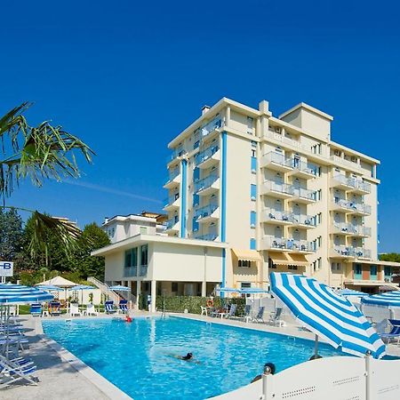 Hotel Bolivar Lido di Jesolo Kültér fotó