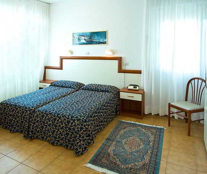Hotel Bolivar Lido di Jesolo Kültér fotó