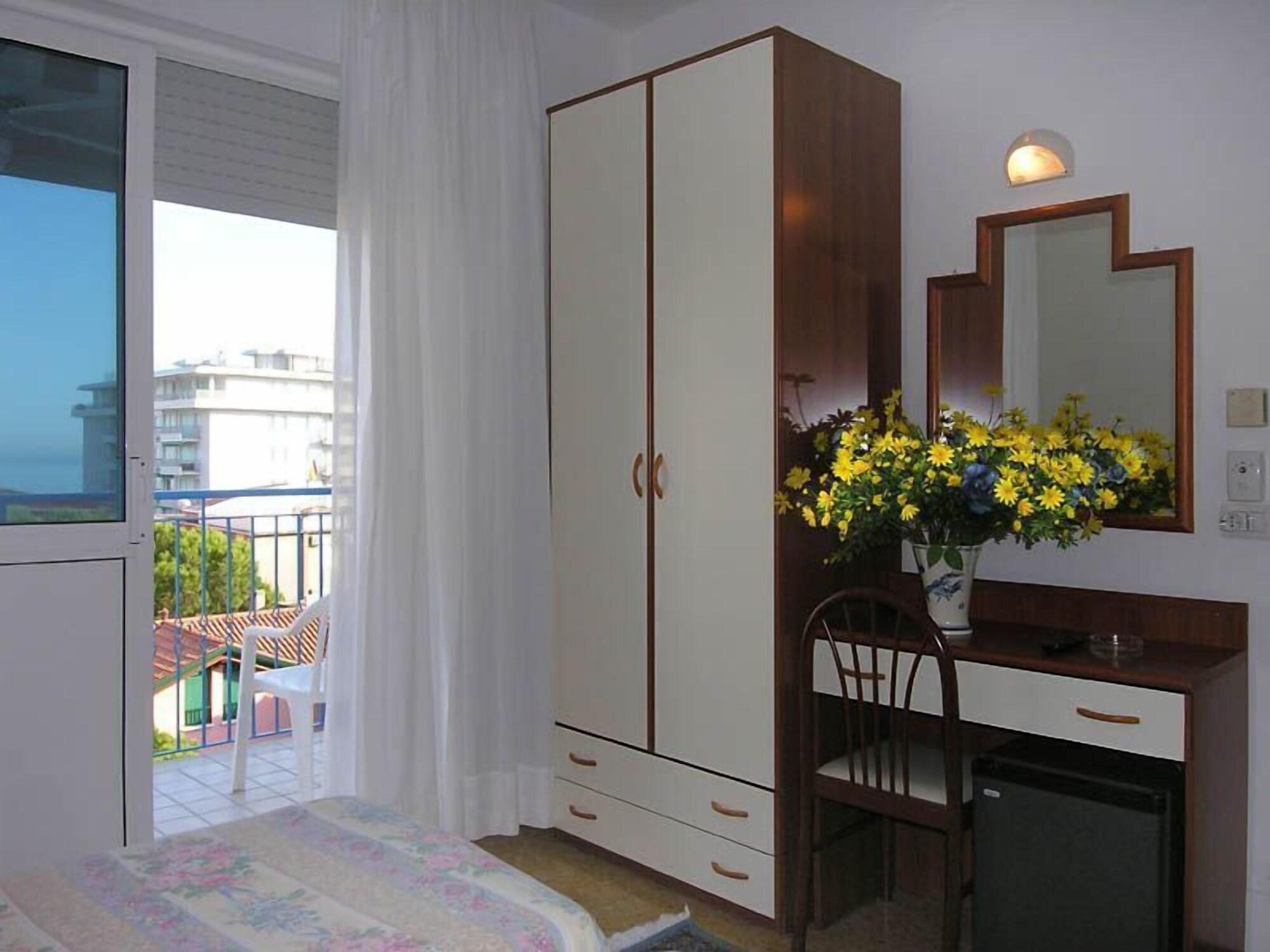 Hotel Bolivar Lido di Jesolo Kültér fotó